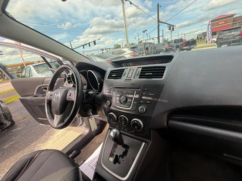 Used 2012 MAZDA MAZDA5 Grand Touring FWD image 24