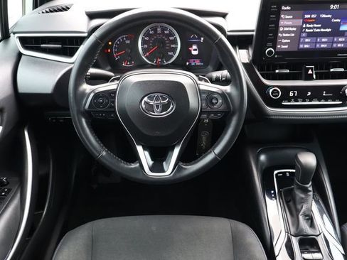 Used 2022 Toyota Corolla SE image 9