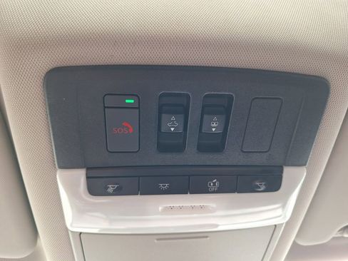 Used 2021 Nissan Rogue SL image 19