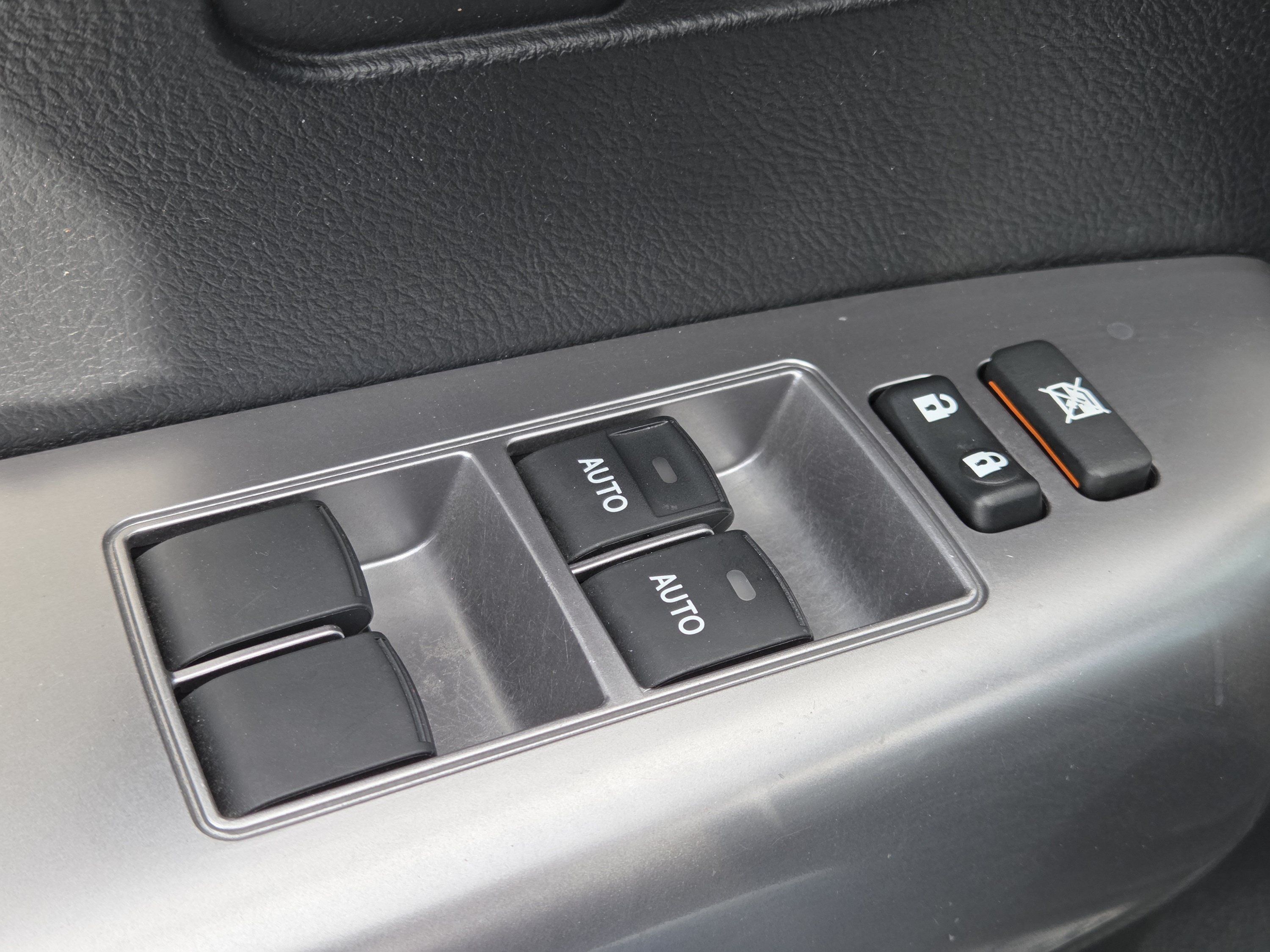 Used 2019 Toyota Sequoia TRD Sport AWD/4WD image 31