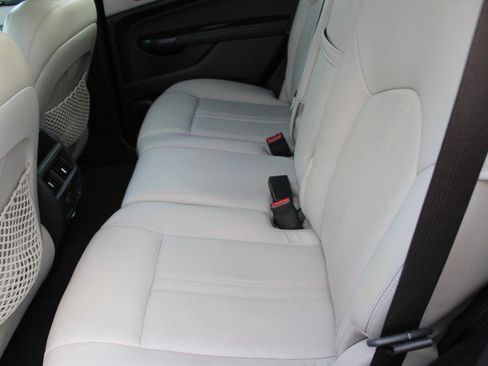 Used 2013 Cadillac SRX Luxury w/ Driver Awareness Package FWD image 15