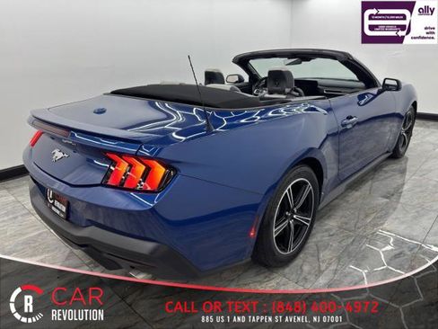 Used 2024 Ford Mustang Premium RWD image 17