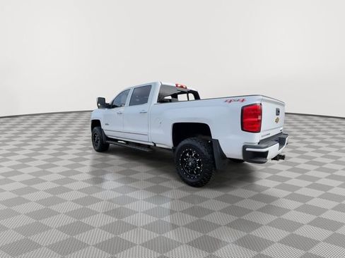 Used 2017 Chevrolet Silverado 2500 High Country w/ Duramax Plus Package image 6