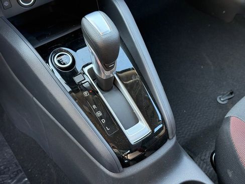 New 2025 Nissan Versa SR w/ Trunk Package FWD image 13