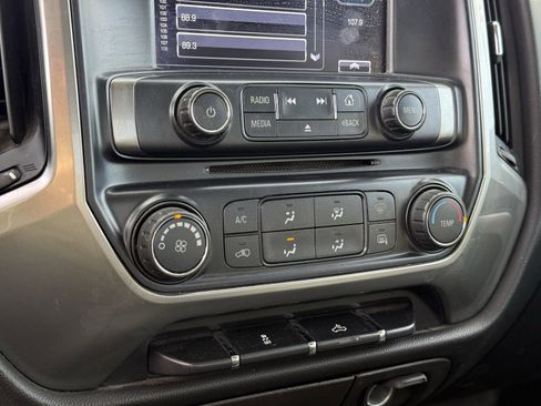 Used 2018 Chevrolet Silverado 1500 LT image 19