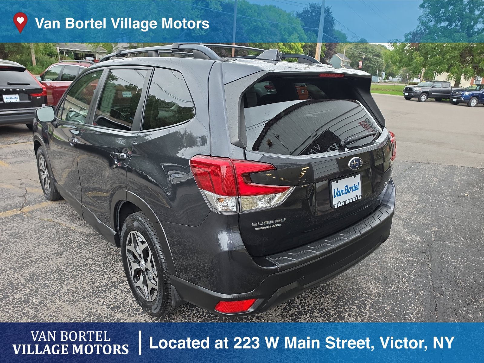 Used 2019 Subaru Forester Premium AWD/4WD image 7