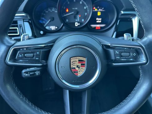 Used 2023 Porsche Macan image 23