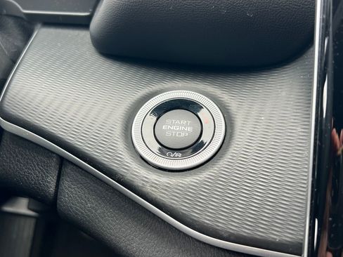 Used 2023 Jeep Grand Cherokee Altitude image 25