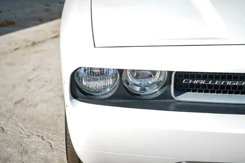 Used 2011 Dodge Challenger R/T RWD image 4