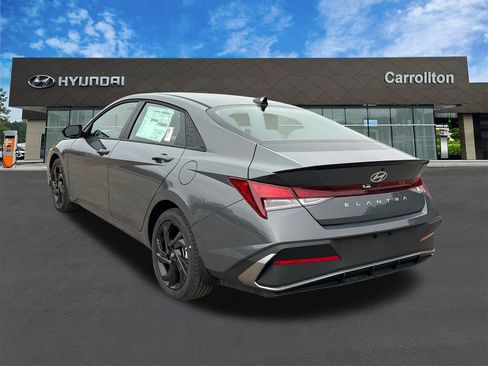 New 2026 Hyundai Elantra Sport image 7