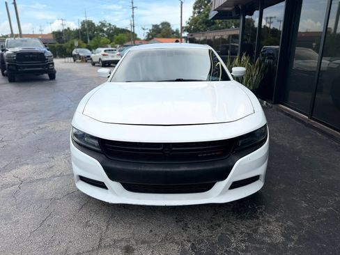 Used 2015 Dodge Charger SE w/ Popular Equipment Group RWD image 5