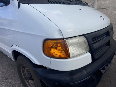 Used 2000 Dodge B1500 image 27