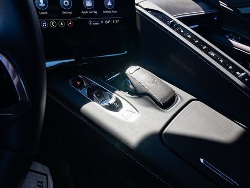 Used 2023 Chevrolet Corvette Stingray Premium Cpe w/ Z51 Performance Package image 17