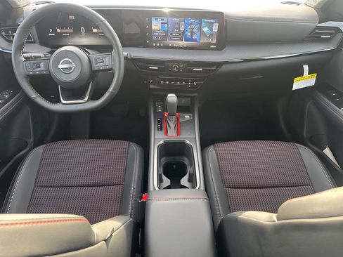 New 2026 Nissan Kicks SR w/ SR Premium Package AWD/4WD image 9