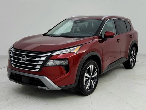 Used 2024 Nissan Rogue SL w/ SL Premium Package image 8