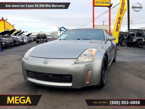 Used 2004 Nissan 350Z Touring w/ Aerodynamics Pkg image 3