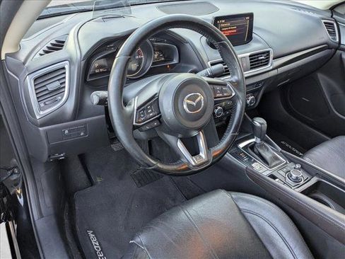 Used 2017 MAZDA MAZDA3 Grand Touring image 10