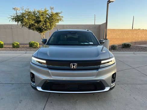 Used 2025 Honda Prologue Elite image 2