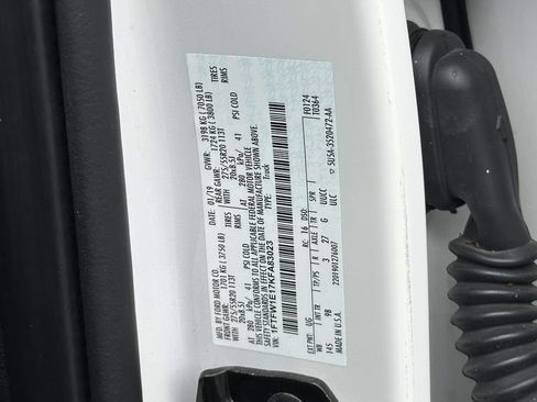 Used 2019 Ford F150 Platinum AWD/4WD image 11