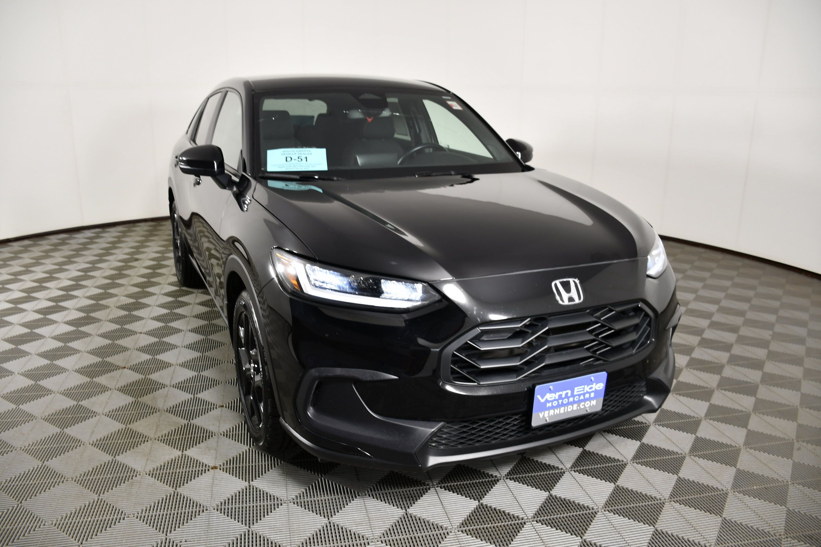 Certified 2025 Honda HR-V Sport image 3