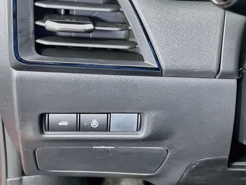 New 2026 Nissan Sentra SV w/ SV Convenience Package FWD image 9