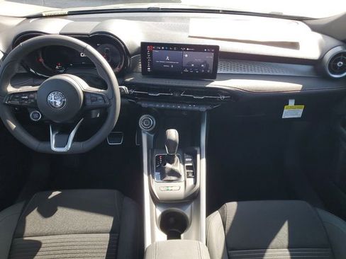 New 2025 Alfa Romeo Tonale image 14