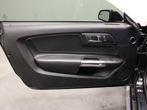 Used 2019 Ford Mustang GT RWD image 16