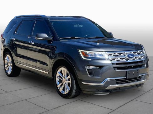 Used 2018 Ford Explorer Limited FWD image 3