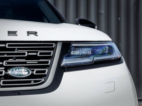 Used 2026 Land Rover Range Rover Velar Dynamic SE image 6