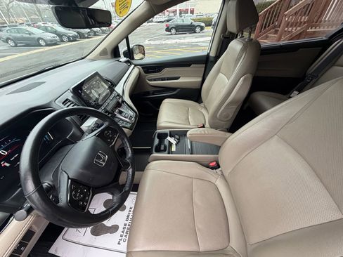 Used 2018 Honda Odyssey Elite image 16