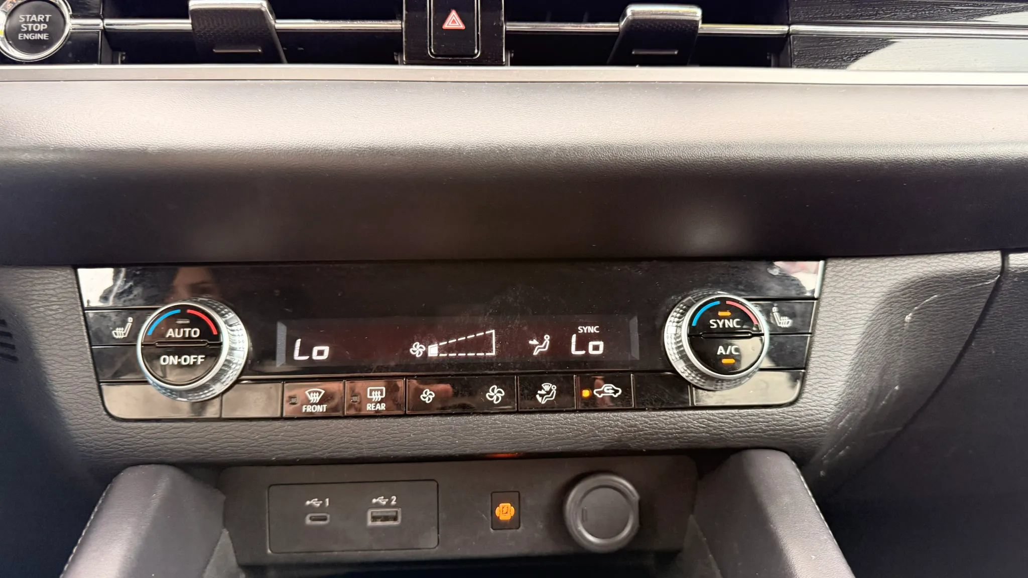 Used 2024 Mitsubishi Outlander FWD image 24