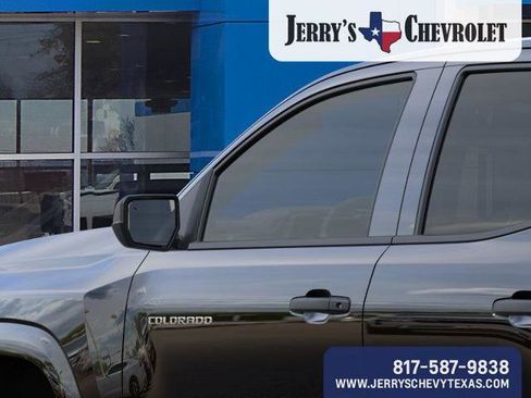 New 2026 Chevrolet Colorado W/T image 14