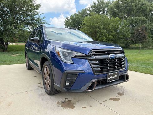 Certified 2026 Subaru Ascent Limited Bronze AWD/4WD image 8