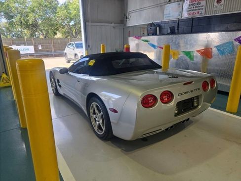 Used 2004 Chevrolet Corvette Convertible w/ Preferred Equipment Group RWD image 4