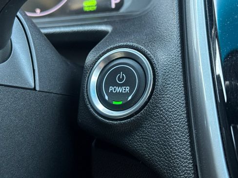 Used 2023 Chevrolet Bolt LT FWD image 33