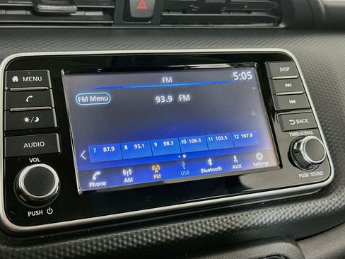 Used 2021 Nissan Kicks S FWD image 21