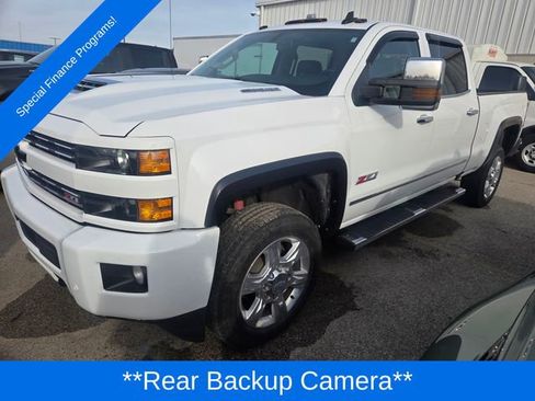 Used 2019 Chevrolet Silverado 2500 LTZ image 4