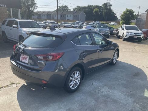 Used 2015 MAZDA MAZDA3 i Touring w/ Technology Package FWD image 2