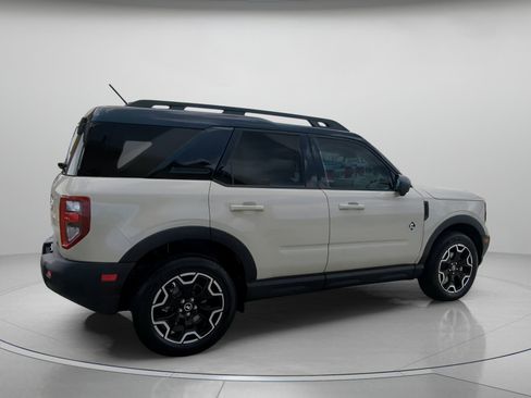 New 2025 Ford Bronco Sport Outer Banks w/ Outer Banks Tech Package+ AWD/4WD image 34