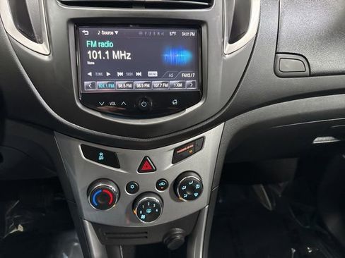 Used 2016 Chevrolet Trax LT image 16