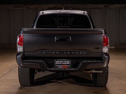 Used 2023 Toyota Tacoma TRD Sport w/ Advanced Technology Package image 7