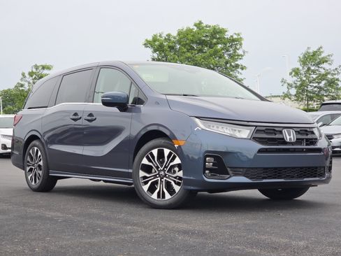 New 2026 Honda Odyssey Elite image 2