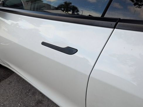 Used 2022 Tesla Model 3 RWD image 17