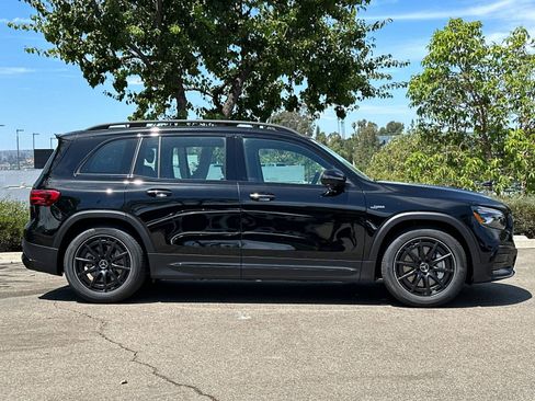 New 2025 Mercedes-Benz GLB 35 AMG 4MATIC image 2