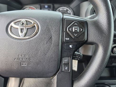 Used 2022 Toyota Tacoma SR w/ SR Convenience Package RWD image 22
