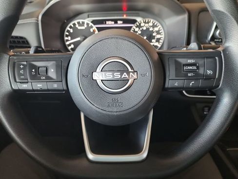 Used 2024 Nissan Rogue S image 18