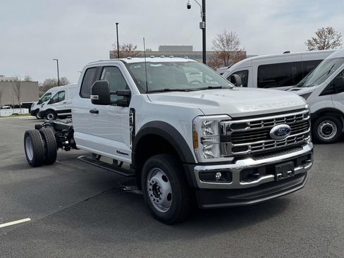 New 2026 Ford F450 XL w/ XL Chrome Package AWD/4WD image 1