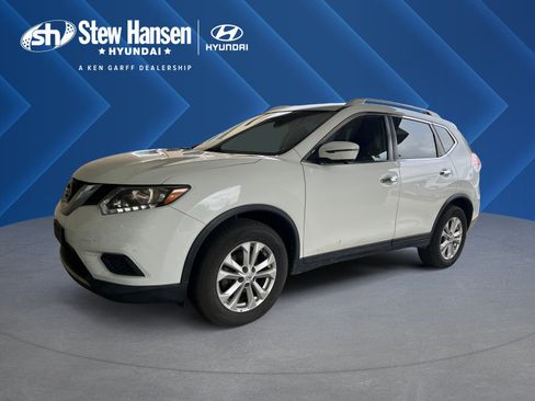 Used 2016 Nissan Rogue SV w/ SV Premium Package AWD/4WD image 1