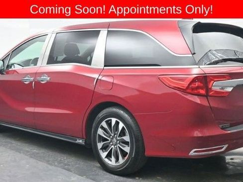 Used 2022 Honda Odyssey EX-L image 2