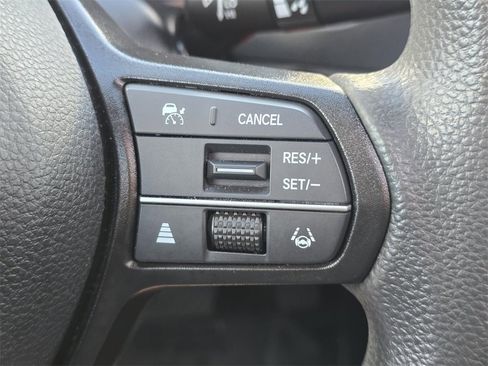 Used 2023 Honda Accord EX image 32